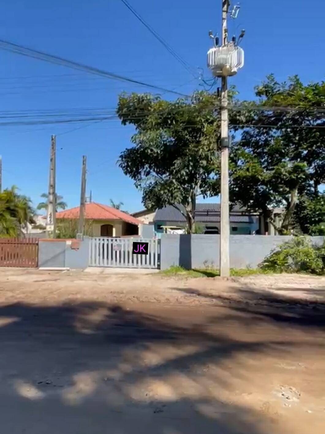 CASA A VENDA EM REGIÃO VALORIZADA, NO BALNEÁRIO BRASÍLIA - ITAPOÁ SC