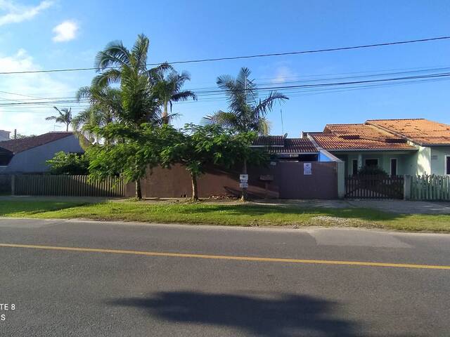 #6 - Casa para Venda em Itapoá - SC