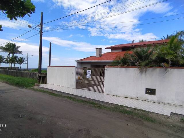 #100 - Sobrado para Venda em Itapoá - SC