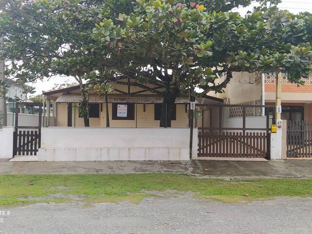 Temporada em Barra do Saí - Itapoá