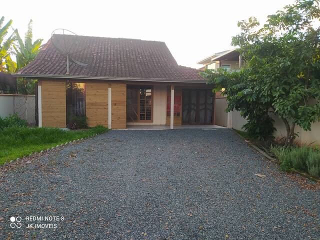 #135 - Sobrado para Locação em Itapoá - SC