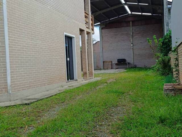 Sobrado para Locação em Itapoá - 2